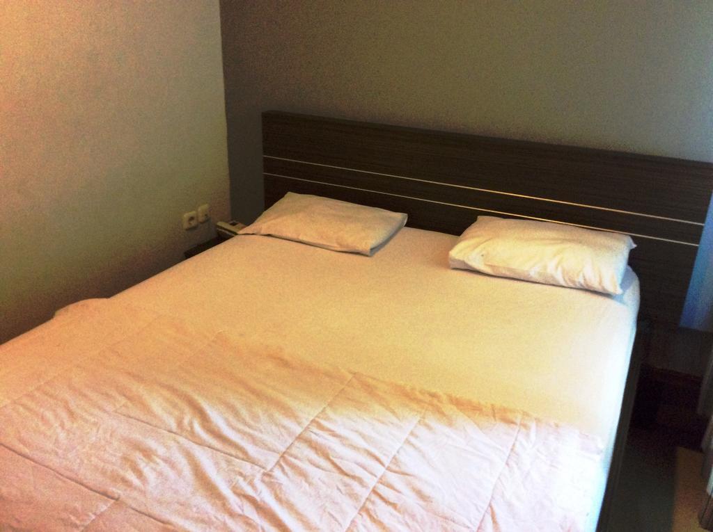 Hotel Diamond Makassar Kamer foto