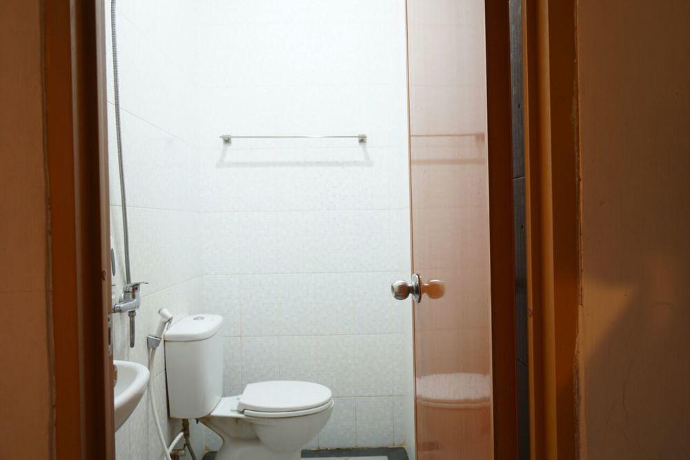 Hotel Diamond Makassar Buitenkant foto