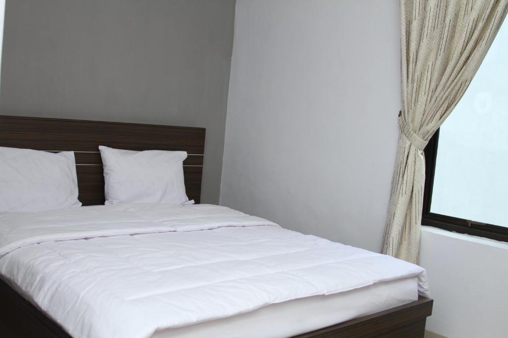 Hotel Diamond Makassar Kamer foto